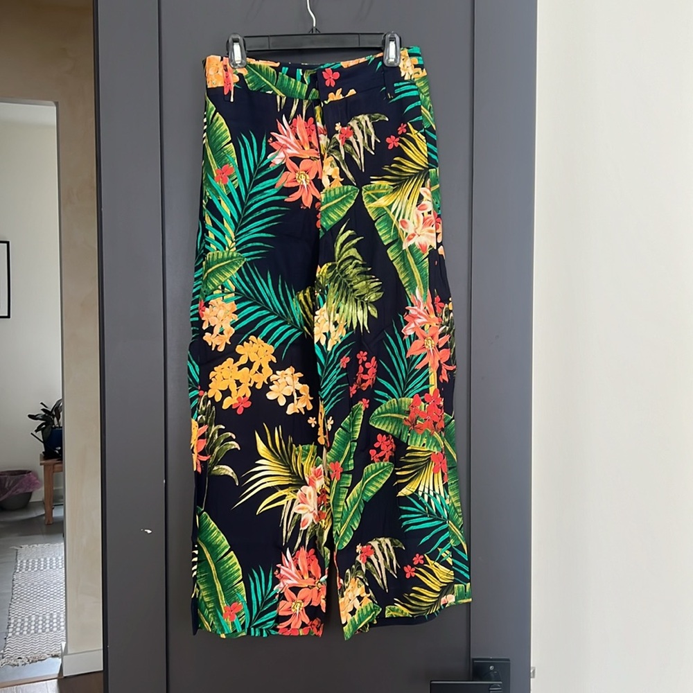 Fun tropical trousers